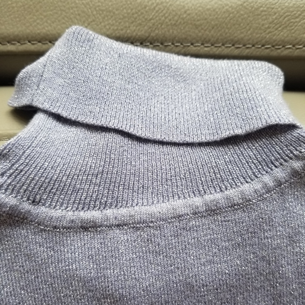 Shimmer  turtleneck - Picture 11 of 13